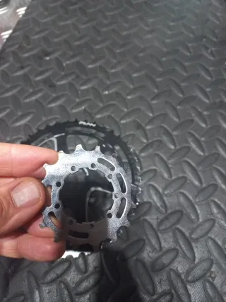 Corona y piñón Fun 40T y 10T Shimano