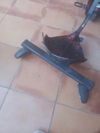 Patinete eléctrico casi nuevo tiene 3 velocidades