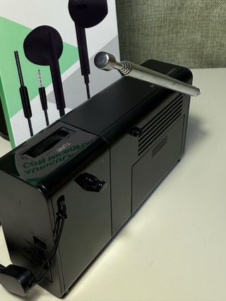 Radio Portátil Sony ICF-P36 FM/AM