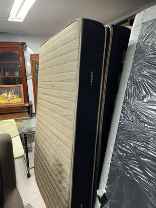 Colchones como nuevos 120/150 80 unidad