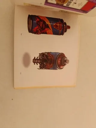 Libro de pegatinas Bomb Studio Rarekwai