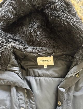 Abrigo Carhartt Negro con Capucha y Pelo