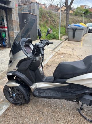 Piaggio MP3 400HPE