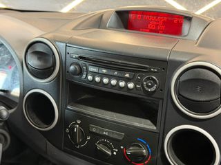 Citroen Berlingo 2015 ¡FURGON CERRADA!