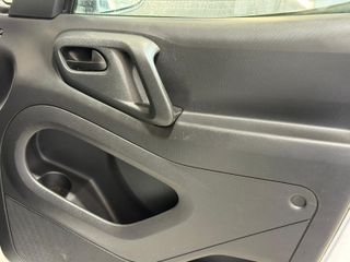 Citroen Berlingo 2015 ¡FURGON CERRADA!