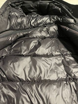 Abrigo plumífero Zara negro