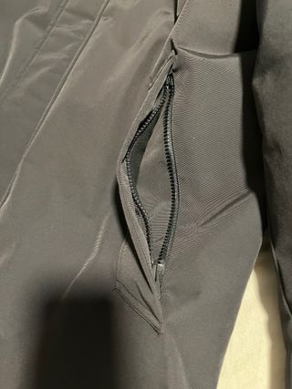 Abrigo plumífero Zara negro