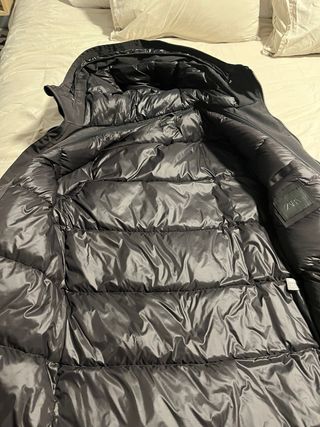 Abrigo plumífero Zara negro
