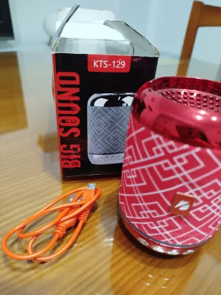 Altavoz Bluetooth KTS-129 Rojo