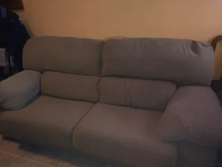 Sofá de tela gris