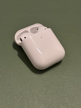 AirPods 2 (2019) Ricarica Wireless