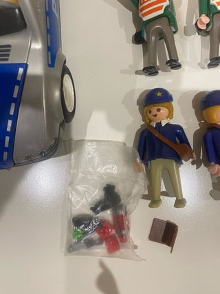 Playmobil Policía: Coche y Figuras