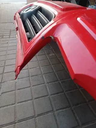 Paragolpes Delantero VW Polo 9N Rojo