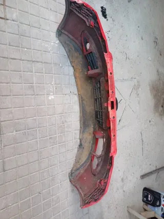 Paragolpes Delantero VW Polo 9N Rojo