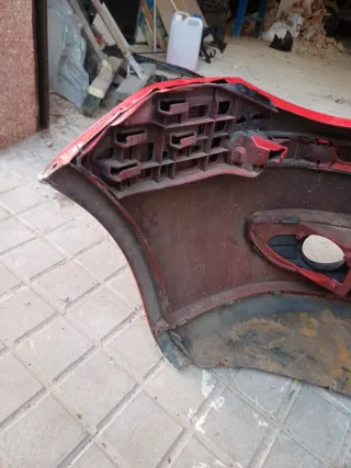 Paragolpes Delantero VW Polo 9N Rojo