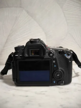 Canon EOS 70D (da riparare) + 18-135mm