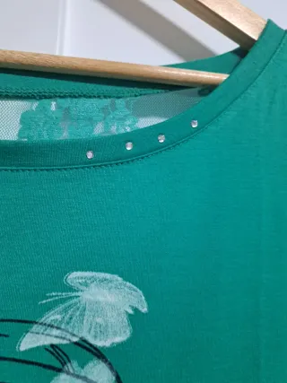 Camiseta verde talla 46 con dibujo original