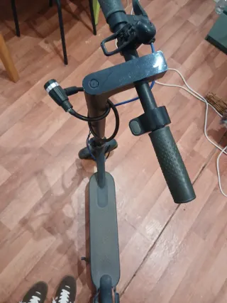 Patinete eléctrico mi.com- Xiaomi