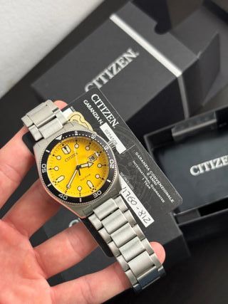 Reloj Citizen Eco-Drive Amarillo