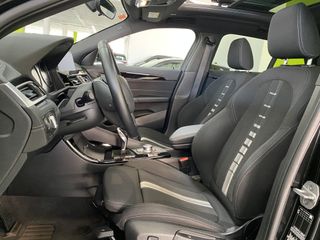 BMW X2 sDrive Advantage 18i 1.5 136CV Auto Negro