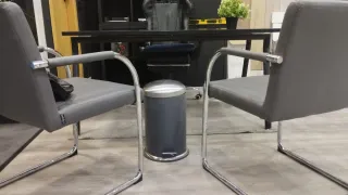 Mesa 140*80*72cm, mueble 3 módulos, sillón, sillas