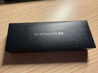 Estuche Antonio Miro con 2 bolígrafos