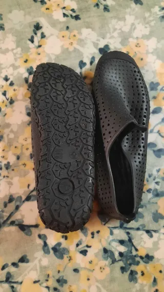 Zapatillas de agua Nabaiji negras