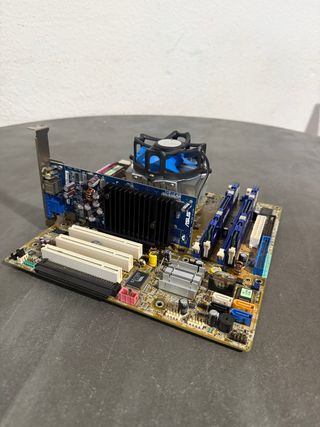 Placa Base ASUS con Tarjeta Gráfica, RAM