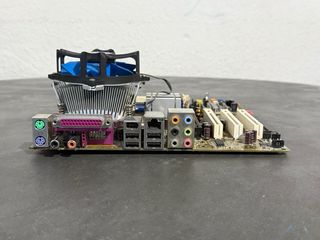 Placa Base ASUS con Tarjeta Gráfica, RAM