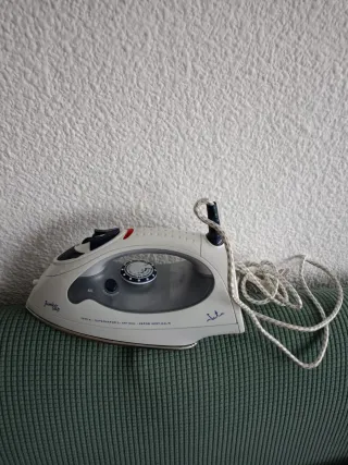 Plancha de ropa Jata