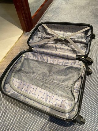 Maleta Tempo Negra 55x36x18 cm con Ruedas