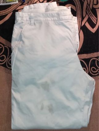 Pantalones blancos