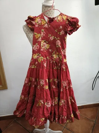 Traje Flamenca Rojo Flores Lunares