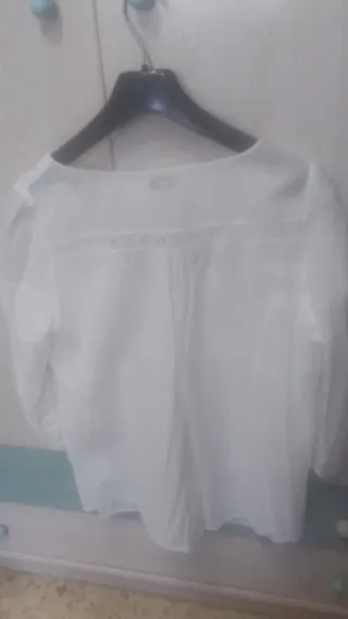Camisa blanca Cortefiel encaje