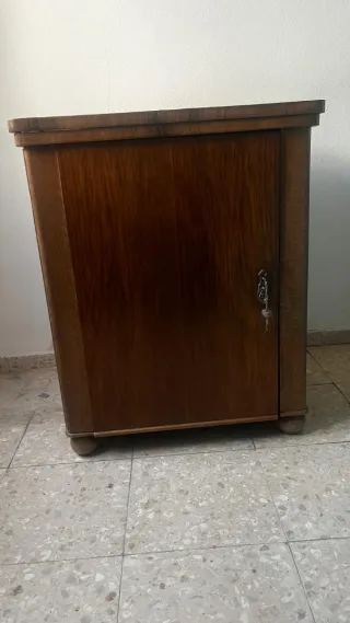 Máquina de coser Sigma antigua