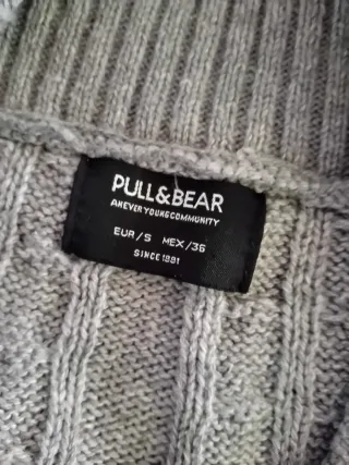 Jersey gris trenzado con botones