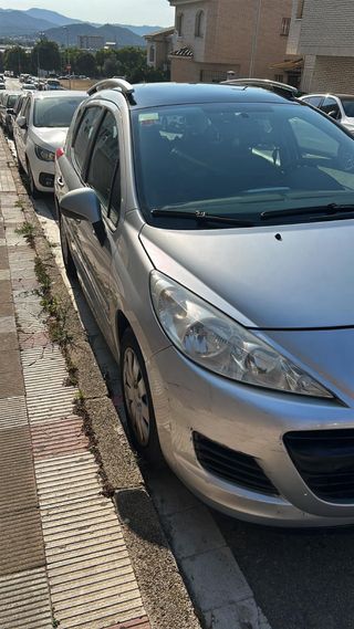 Peugeot 207SW 2011
