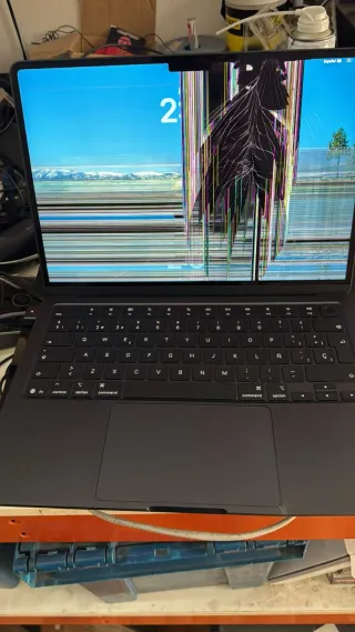 MacBook Air 13" 2025