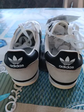 Adidas SL 76 Talla 38 Beige/Blanco