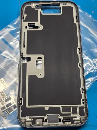 iPhone 16 Pro CHASIS