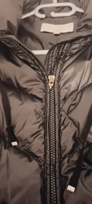 Abrigo de plumas ESCADA Negro