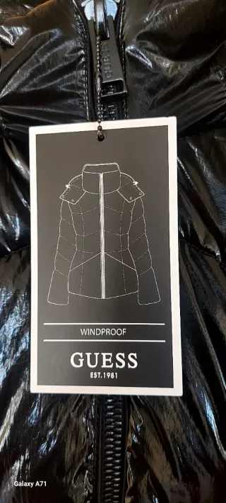 Chaqueta Guess Negra Impermeable Nueva