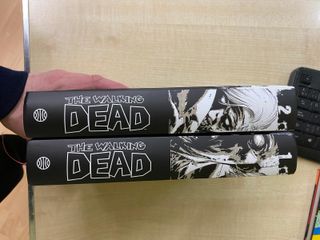 The walking dead Integrales 1 y 2