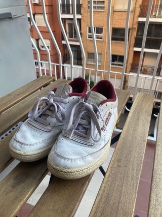 Zapatillas Reebok Blancas y Rojas