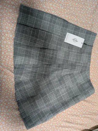 Falda Stradivarius Talla S Gris