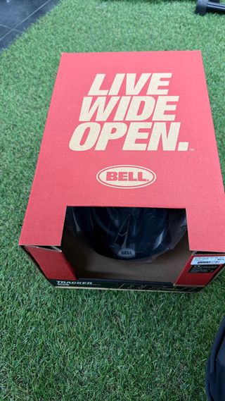 Casco Bell Tracker Talla M/L Negro - Nuevo