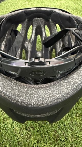 Casco Bell Tracker Talla M/L Negro - Nuevo