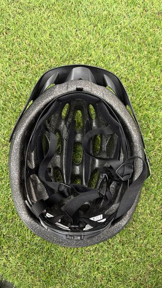 Casco Bell Tracker Talla M/L Negro - Nuevo