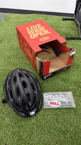 Casco Bell Tracker Talla M/L Negro - Nuevo