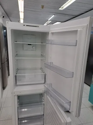 ◇Nevera marca balay combi◇